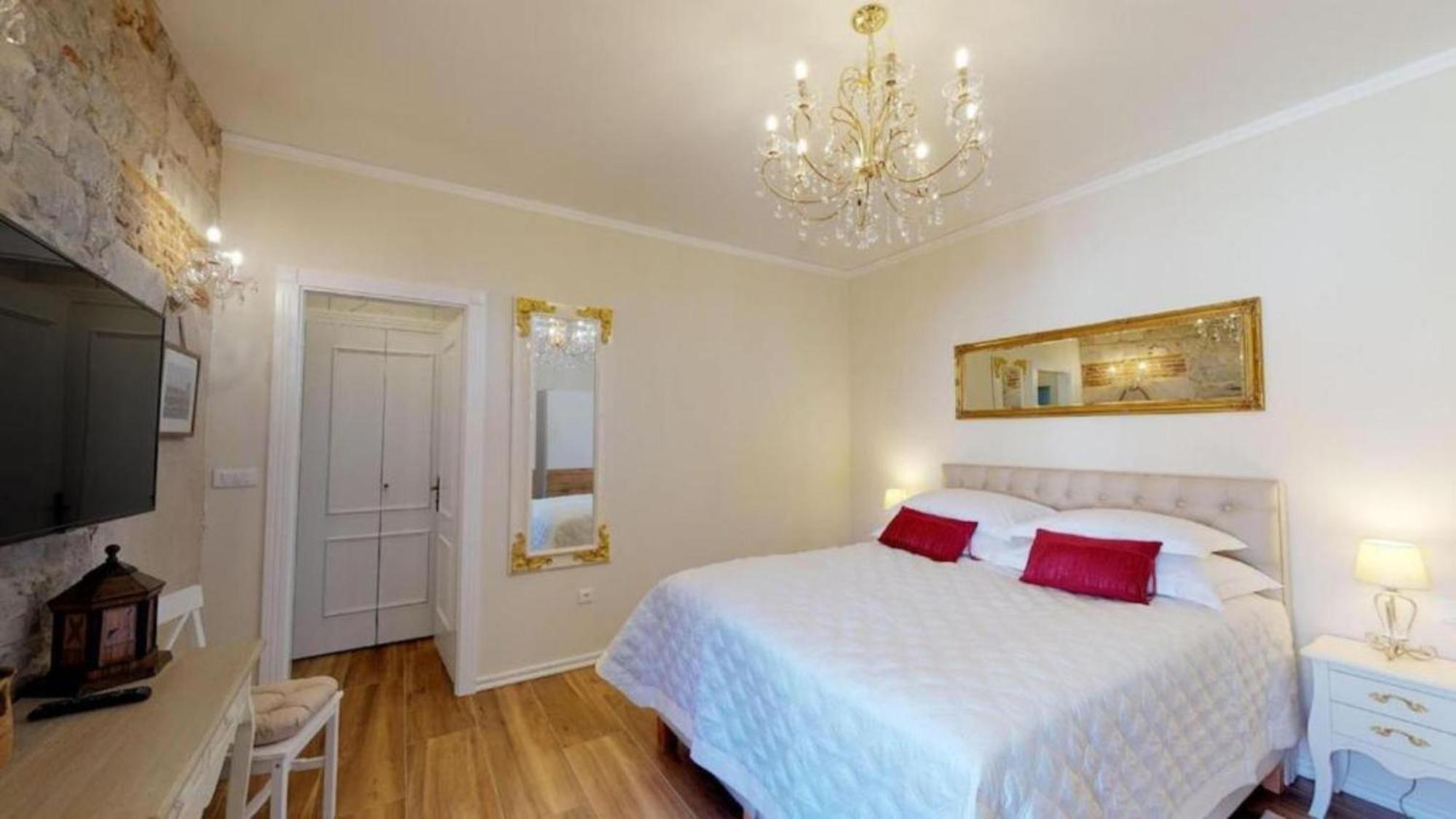 Chrysanta Apartments Сплит Экстерьер фото