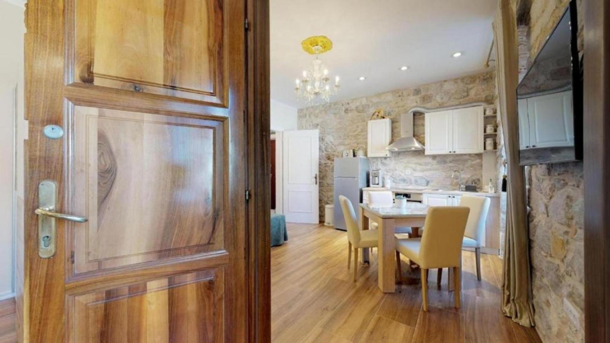 Chrysanta Apartments Сплит Экстерьер фото