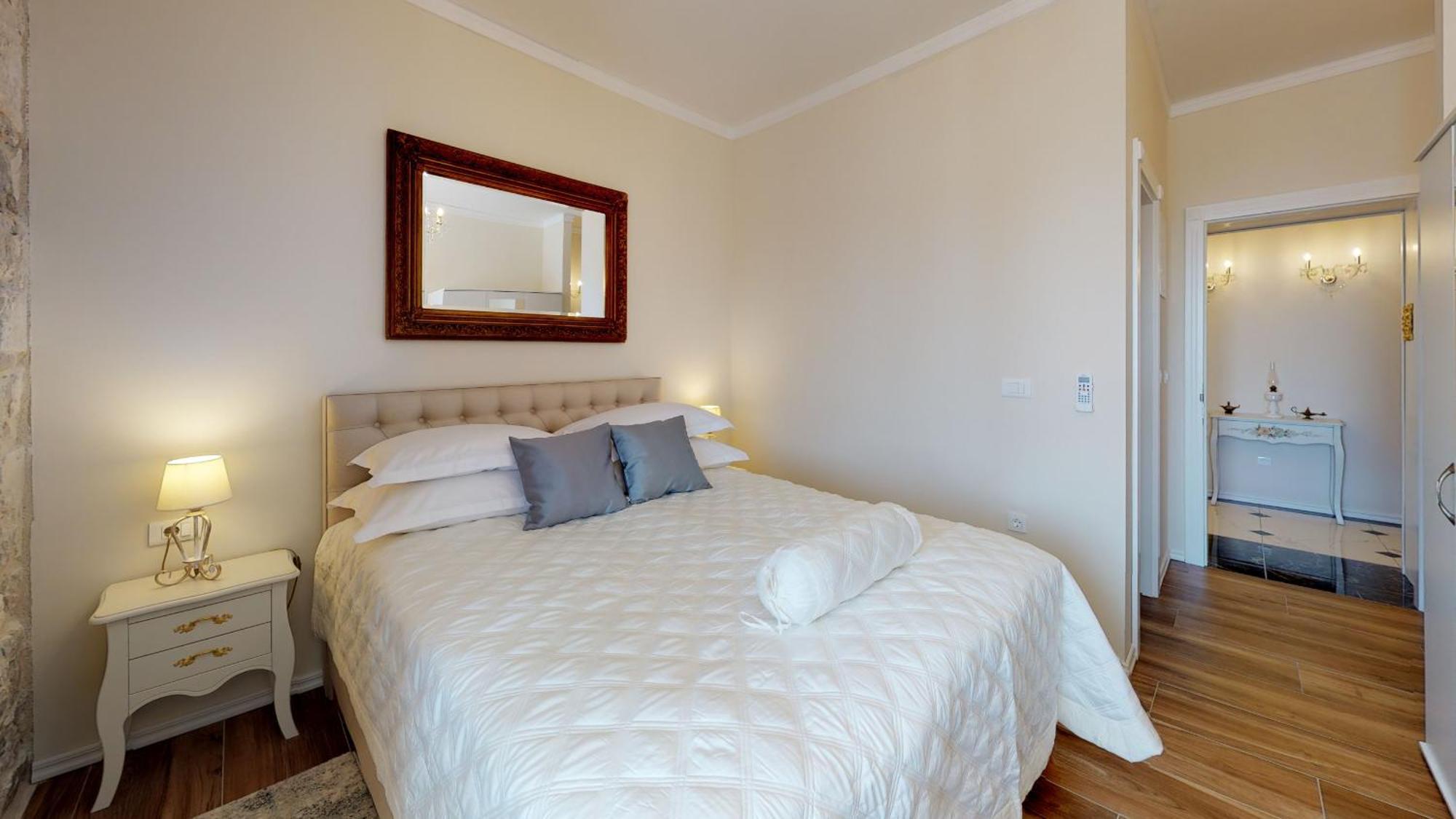 Chrysanta Apartments Сплит Экстерьер фото