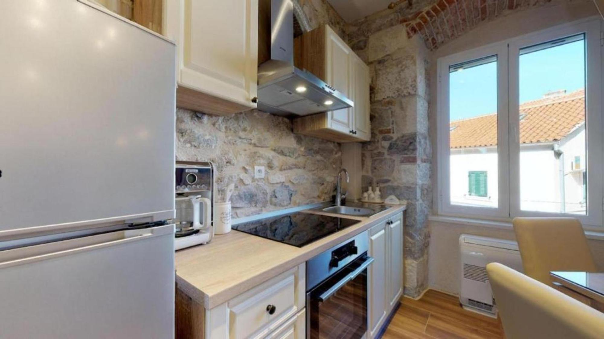 Chrysanta Apartments Сплит Экстерьер фото